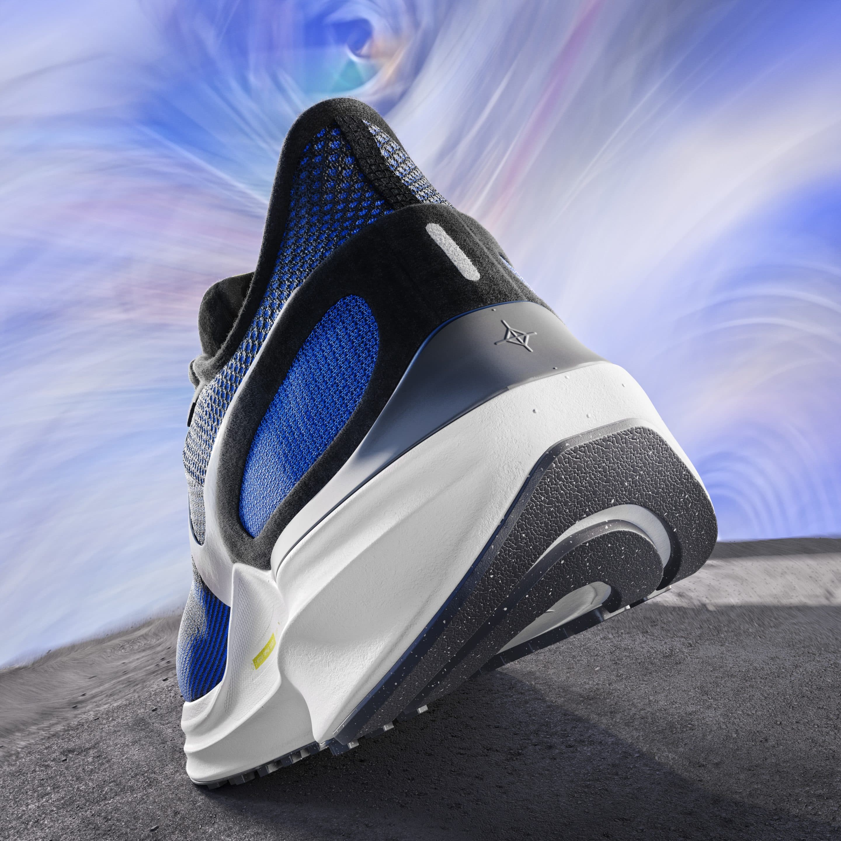 BC1250 NIKE STRUCTURE25 STILL INNOVATION C05lower res 2880x2880