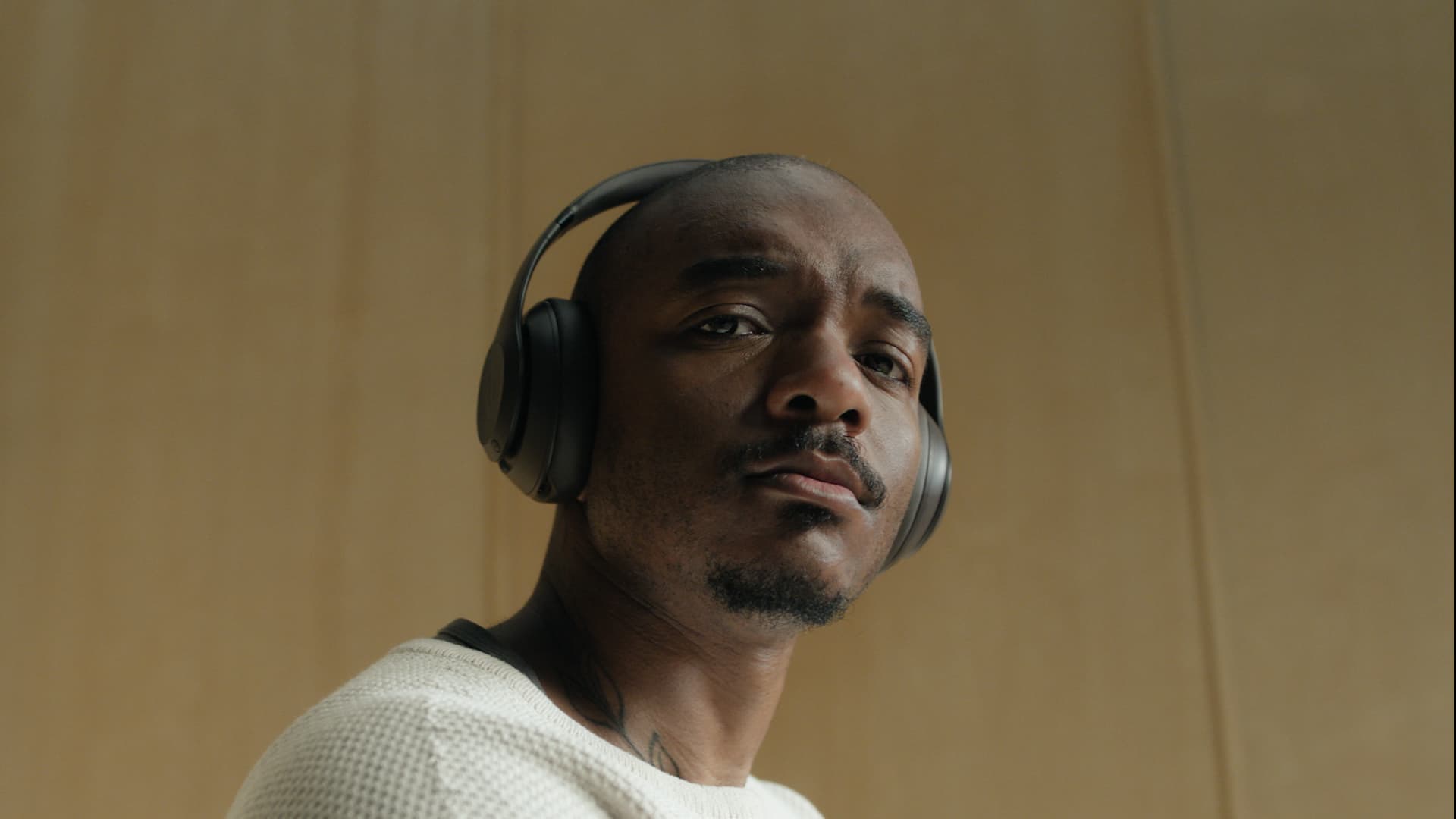 Beats Studio Pro Hero Still 14 00000