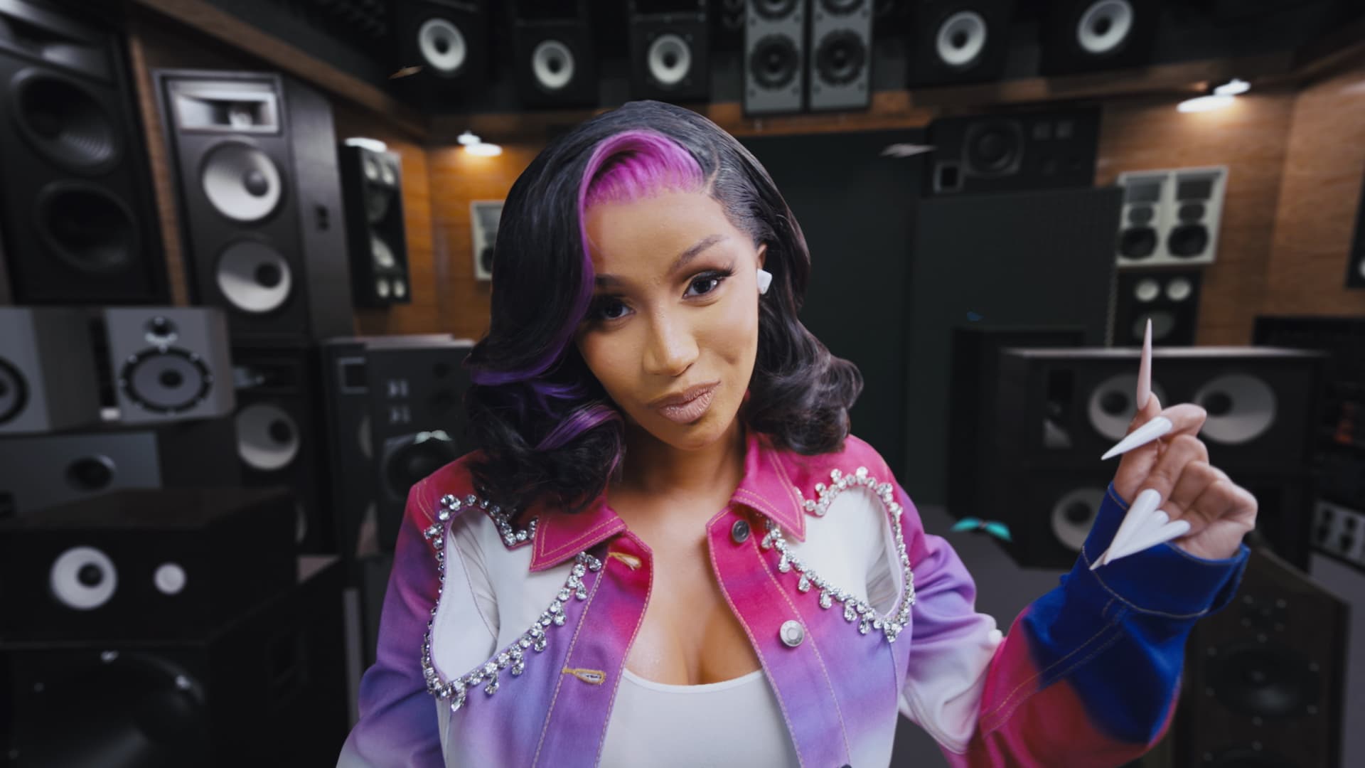 Beats by Dre Cardi B Image 16 00000