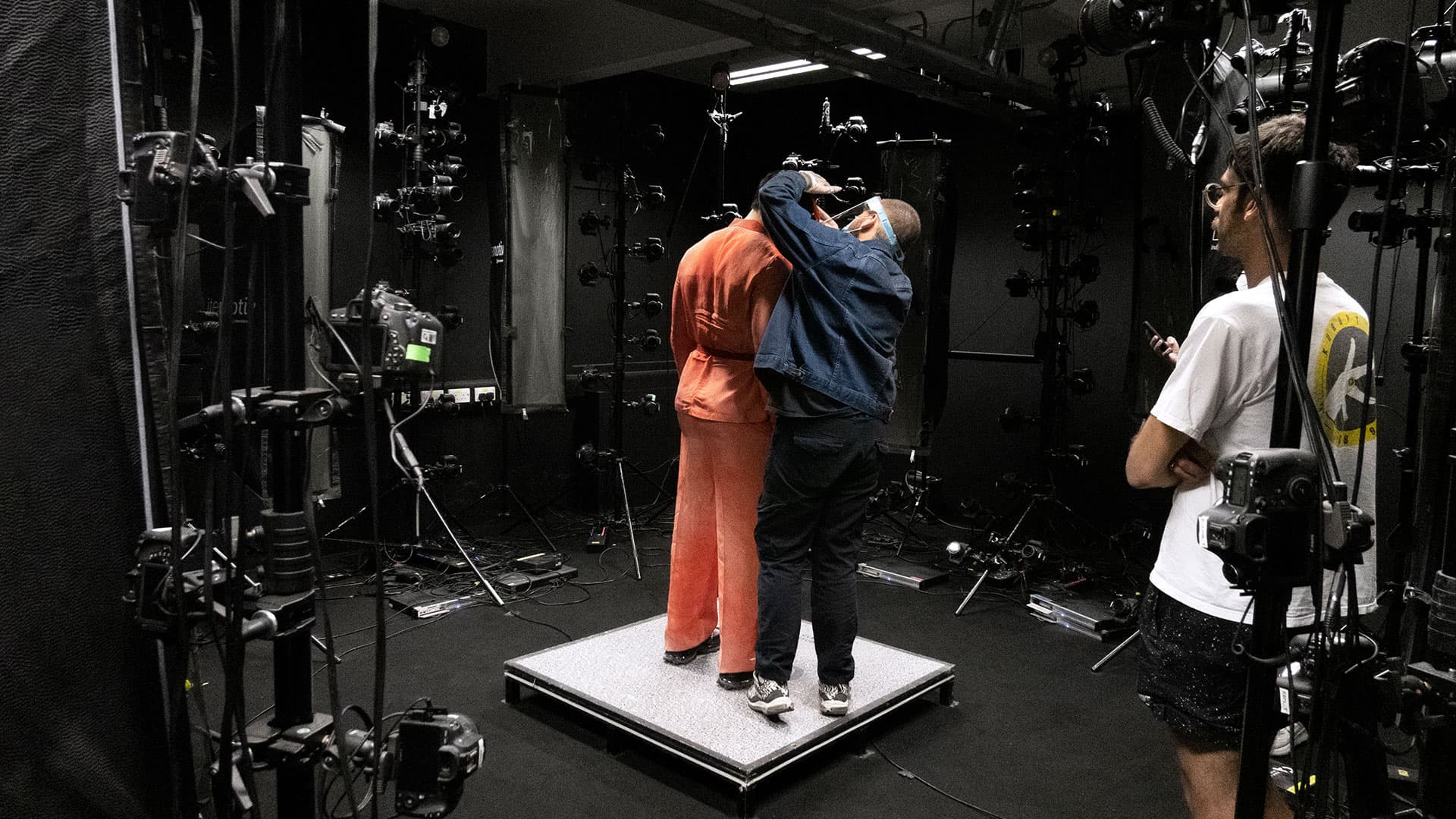 GQCOVER_BTS1